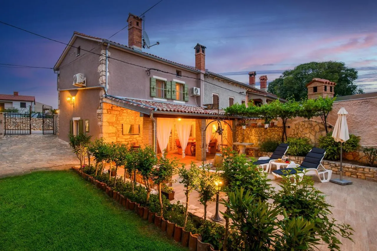 Rustic Istrian House Varesco location