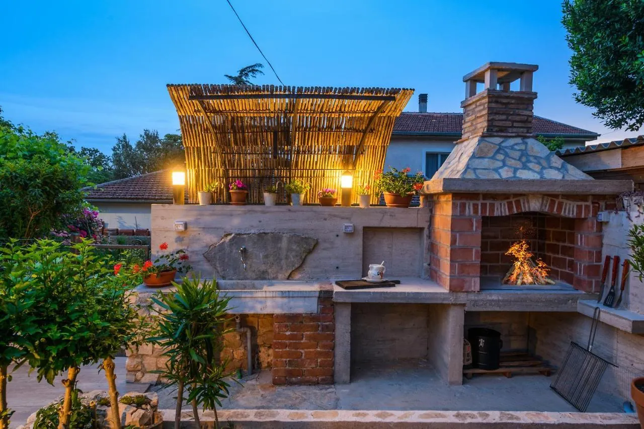 Rustic Istrian House Varesco Krnica 0*,