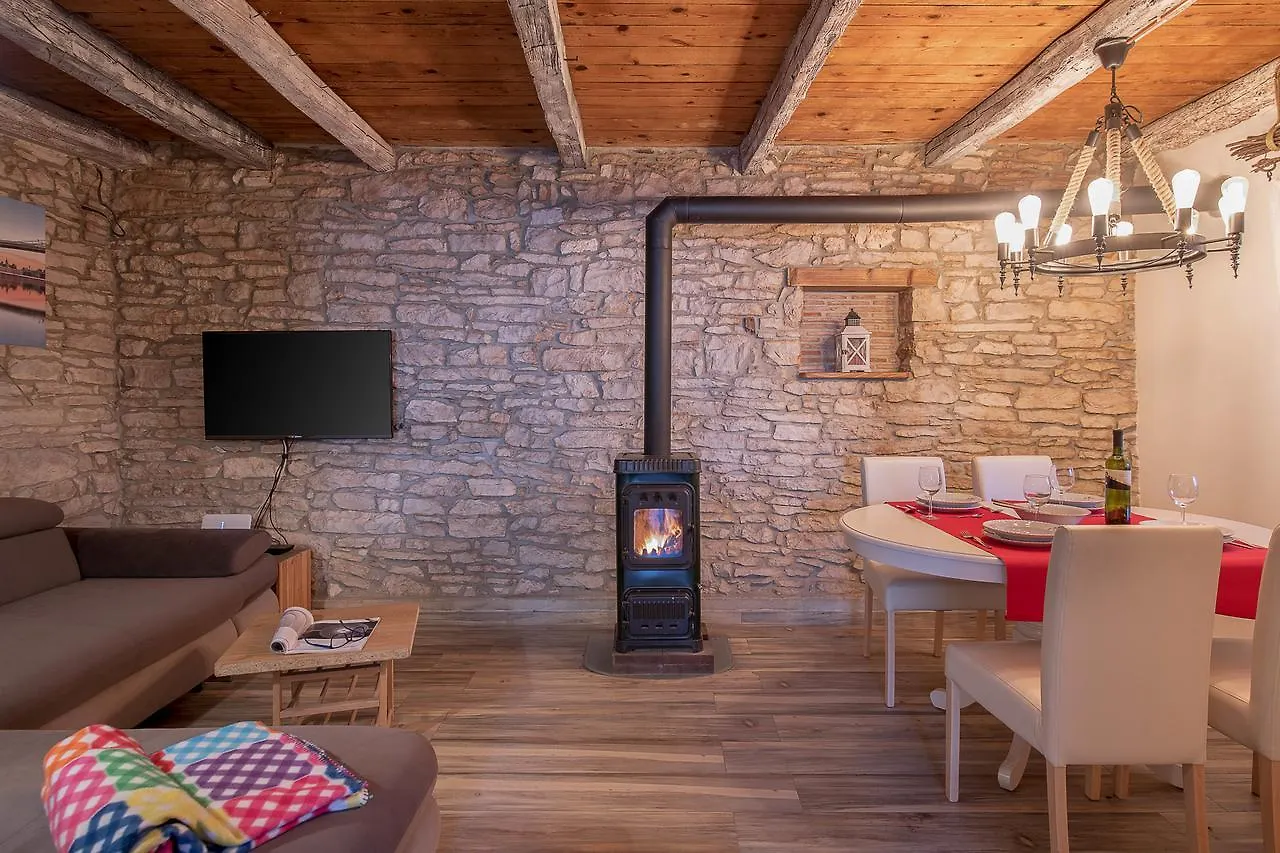 Dom wakacyjny Rustic Istrian House Varesco Krnica Chorwacja