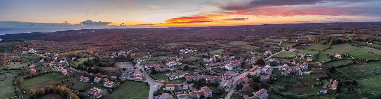 Rustic Istrian House Varesco Krnica 0*,